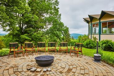 Hotel Apple Tree Inn