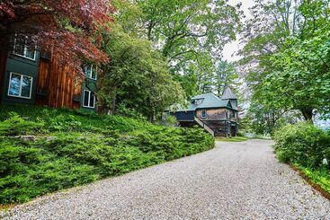Hotel Apple Tree Inn