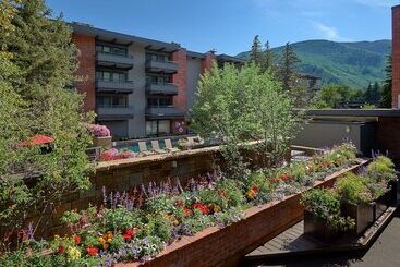 هتل Aspen Square Condominium