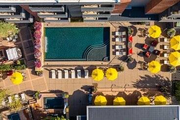 هتل Aspen Square Condominium