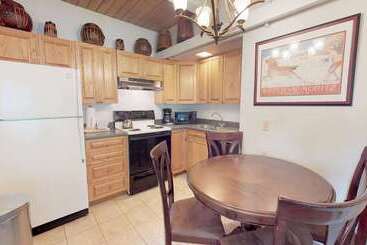 هتل Aspenwood Condominiums