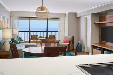 هتل Aston Waikiki Beach Tower