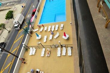 هتل Beach Terrace Motor Inn