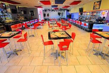 هتل Beach Terrace Motor Inn