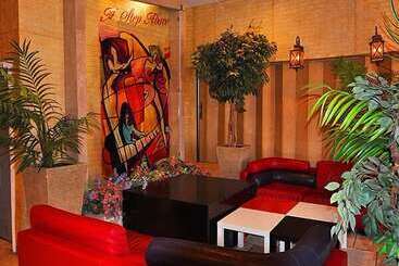 هتل Beach Terrace Motor Inn