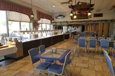 هتل Beach Terrace Motor Inn