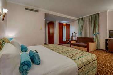هتل Best Western Plus Khan