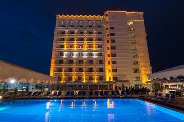 هتل Best Western Plus Khan