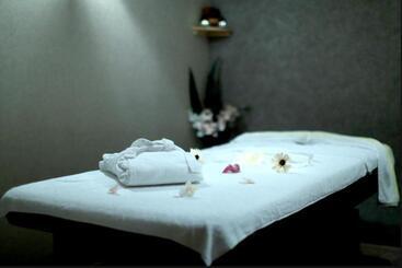 هتل Dedeman Istanbul