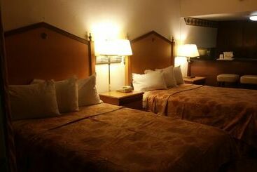 酒店 Econo Lodge Inn and Suites Hot Springs