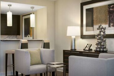 هتل Hilton Atlanta Airport