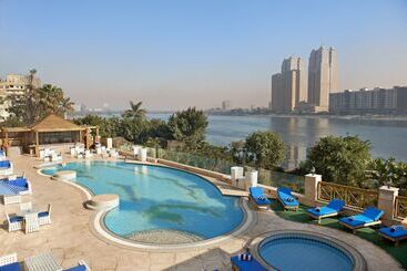 Hilton Cairo Zamalek Residence - 엘 카이로