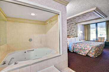 هتل Howard Johnson By Wyndham Galloway Atlantic City Area