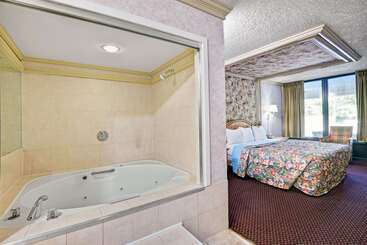 هتل Howard Johnson By Wyndham Galloway Atlantic City Area