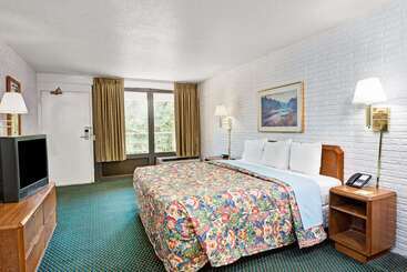 هتل Howard Johnson By Wyndham Galloway Atlantic City Area
