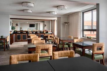 هتل Marriott Albany