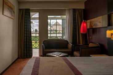 هتل Mercure Cairo Le Sphinx
