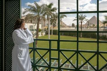هتل Mercure Cairo Le Sphinx