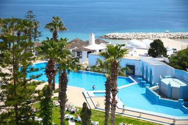هتل L Orient Palace Resort And Spa