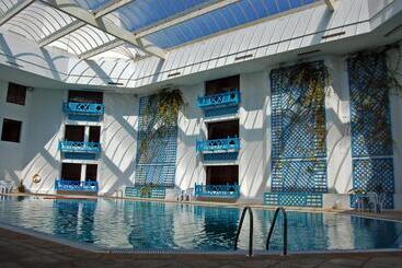 هتل L Orient Palace Resort And Spa