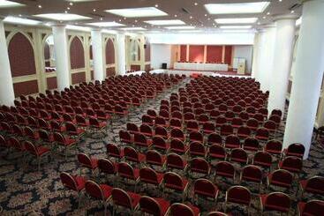 هتل L Orient Palace Resort And Spa