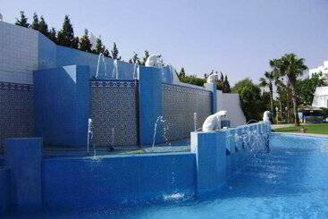 هتل L Orient Palace Resort And Spa