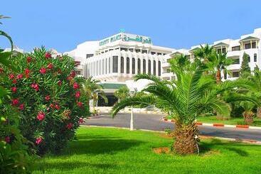 هتل L Orient Palace Resort And Spa