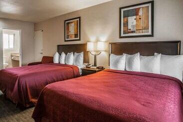 هتل Quality Inn & Suites Anaheim At The Park
