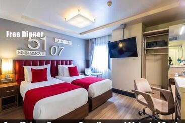 هتل Ramada By Wyndham Istanbul Pera