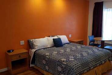 هتل Rodeway Inn Alamedaoakland