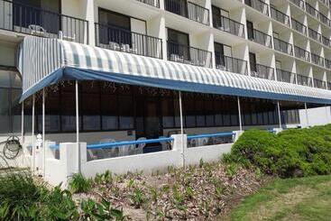 The Barclay Towers Hotel And Resort