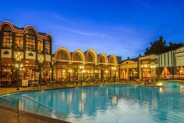 هتل Pyramids Resort by Jaz