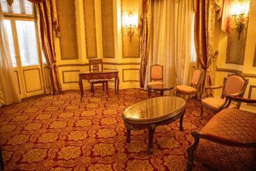 Windsor Palace Luxury Heritage Hotel Since 1906 By Paradise Inn Group