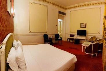 Windsor Palace Luxury Heritage Hotel Since 1906 By Paradise Inn Group
