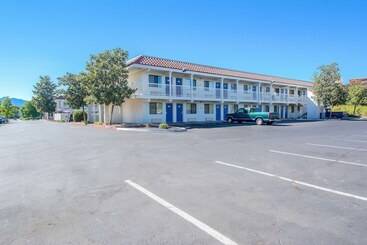 Motel 6 Redding, Ca  South