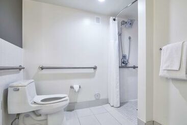 استراحتگاه Bahia Mar Ft. Lauderdale Beach  A Doubletree By Hilton