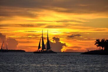 استراحتگاه Bahia Mar Ft. Lauderdale Beach  A Doubletree By Hilton