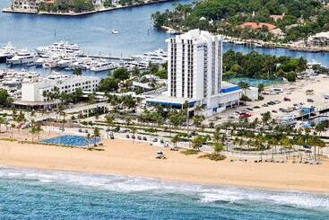 استراحتگاه Bahia Mar Ft. Lauderdale Beach  A Doubletree By Hilton