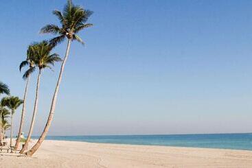 استراحتگاه Bahia Mar Ft. Lauderdale Beach  A Doubletree By Hilton