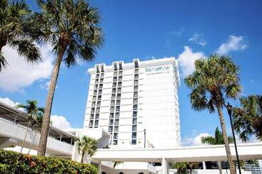 استراحتگاه Bahia Mar Ft. Lauderdale Beach  A Doubletree By Hilton