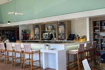 استراحتگاه Bahia Mar Ft. Lauderdale Beach  A Doubletree By Hilton
