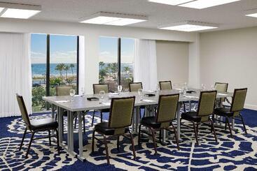 استراحتگاه Bahia Mar Ft. Lauderdale Beach  A Doubletree By Hilton