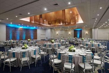 استراحتگاه Bahia Mar Ft. Lauderdale Beach  A Doubletree By Hilton