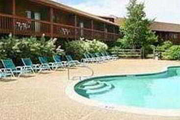 استراحتگاه Fireside Inn & Suites Gilford