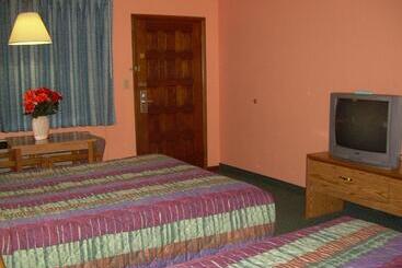 83 Motel
