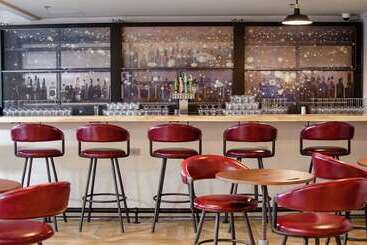 Freepoint Hotel Cambridge, Tapestry Collection By Hilton