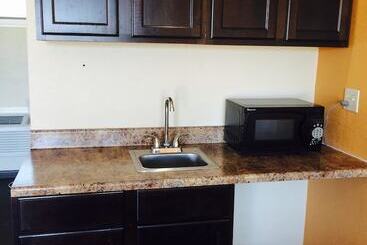 هتل Americas Best Value Inn Texarkana
