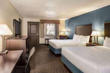 هتل Americinn By Wyndham La Crosse Riverfrontconference Center