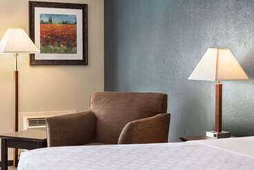 هتل Americinn By Wyndham La Crosse Riverfrontconference Center