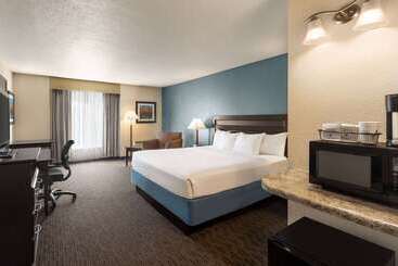 هتل Americinn By Wyndham La Crosse Riverfrontconference Center